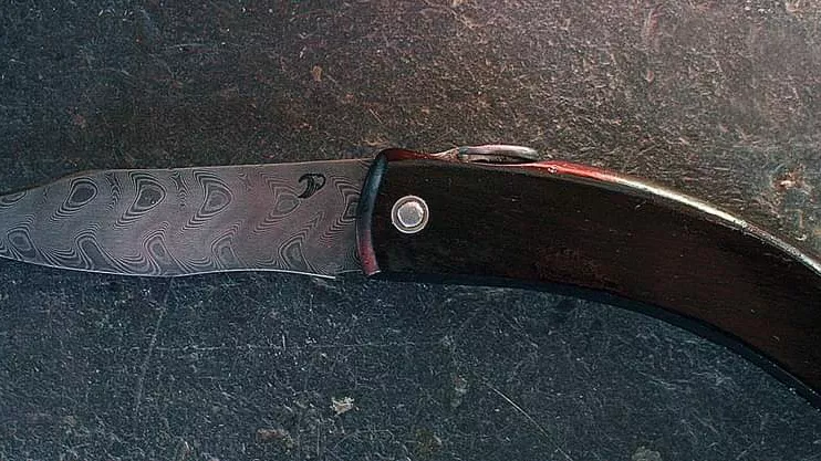 Image de présentation du la création Couteau pliant forgé en DAMAS - version "little bowie"