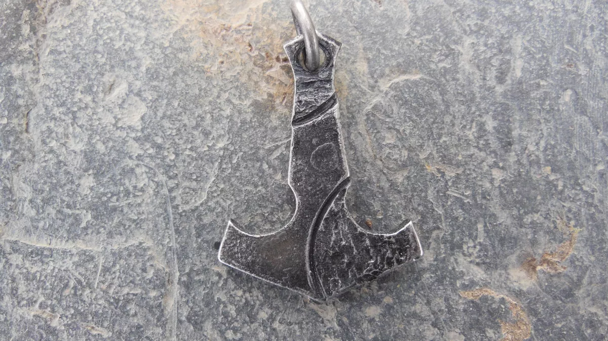 Image de présentation du la création Mjöllnir