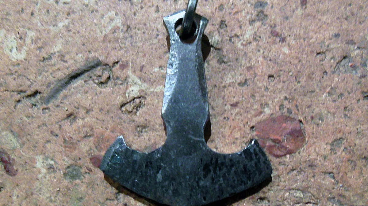 Image de présentation du la création Mjöllnir